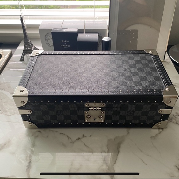 Luxury Watch Trunk - Picture 6 of 6